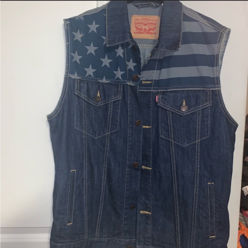 Levi’s Jean Vest.